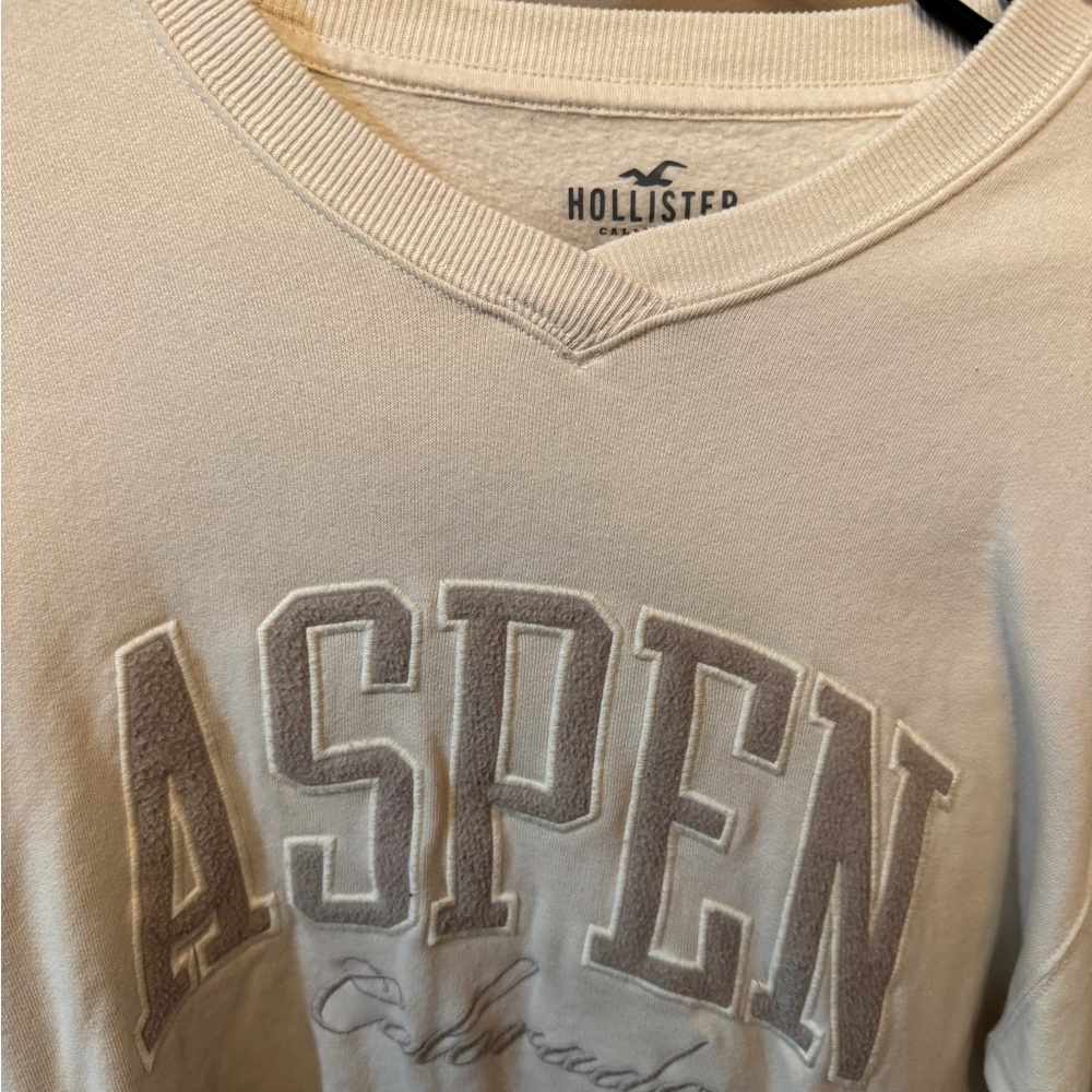 Hollister Off-White Aspen Crewneck